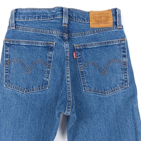 LEVIS Premium Wedgie Straight High Rise Ankle Crop Jeans Western Denim 24 x 28 - Picture 6 of 9